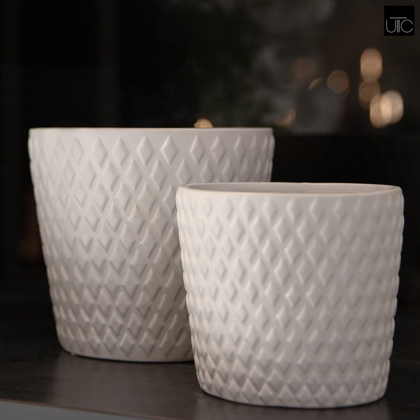 Ceramic Round Pot Matte Finish White-6.00"H -202